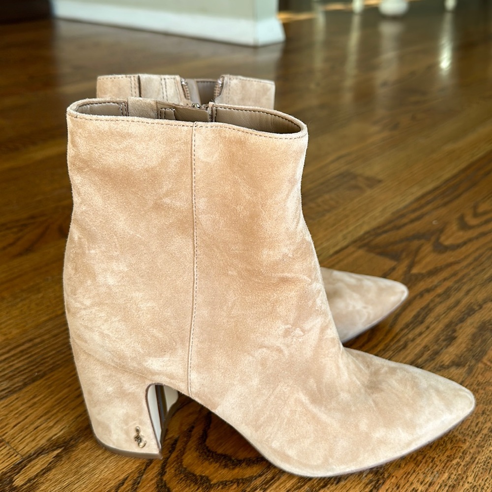 Size 7 Sam Edelman tan suede booties. Like new.